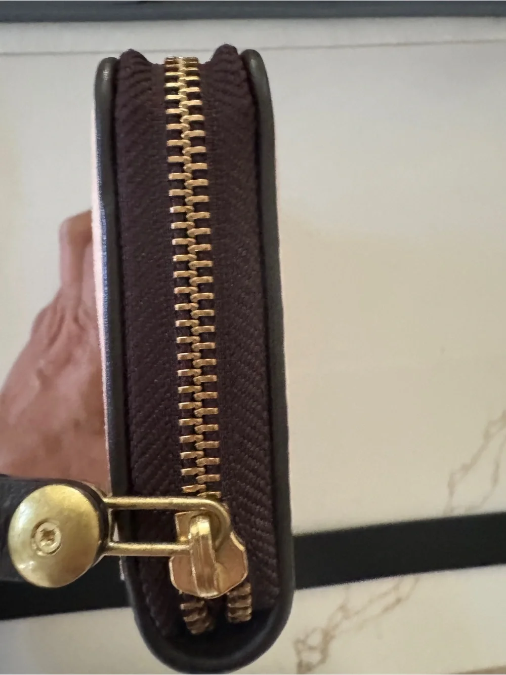 NWOT Juicy Couture Pink Velvet Crest Zip Wallet with Brown Trim - Picture 3 of 8